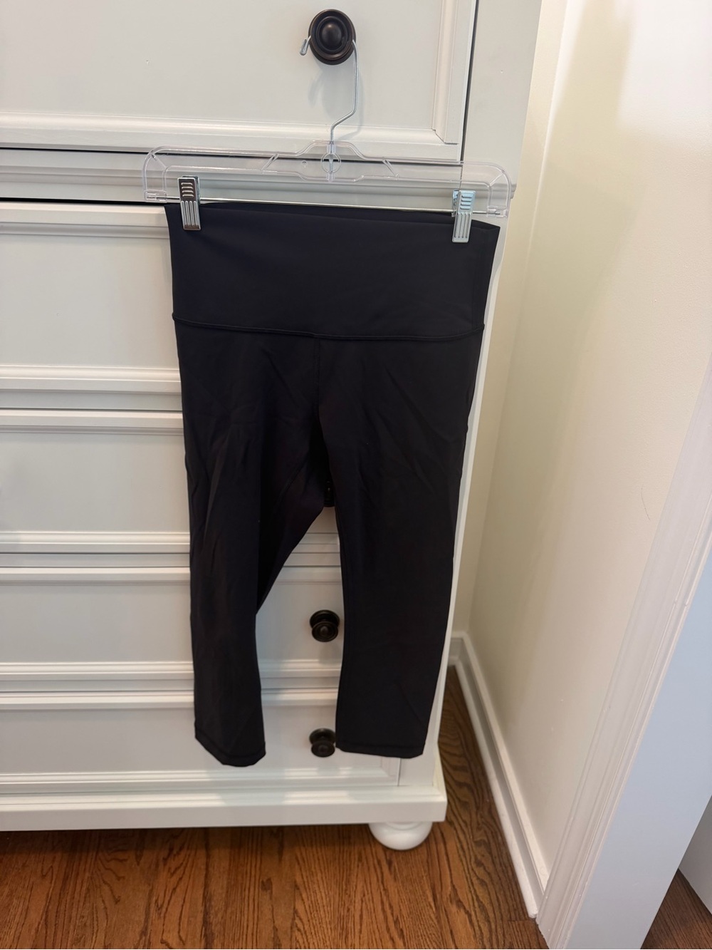 Lululemon Wunder Under High Rise Crop Capri Leggings, Black, Size 6